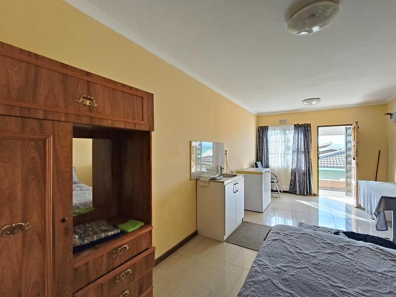 7 Bedroom Property for Sale in Southernwood Eastern Cape